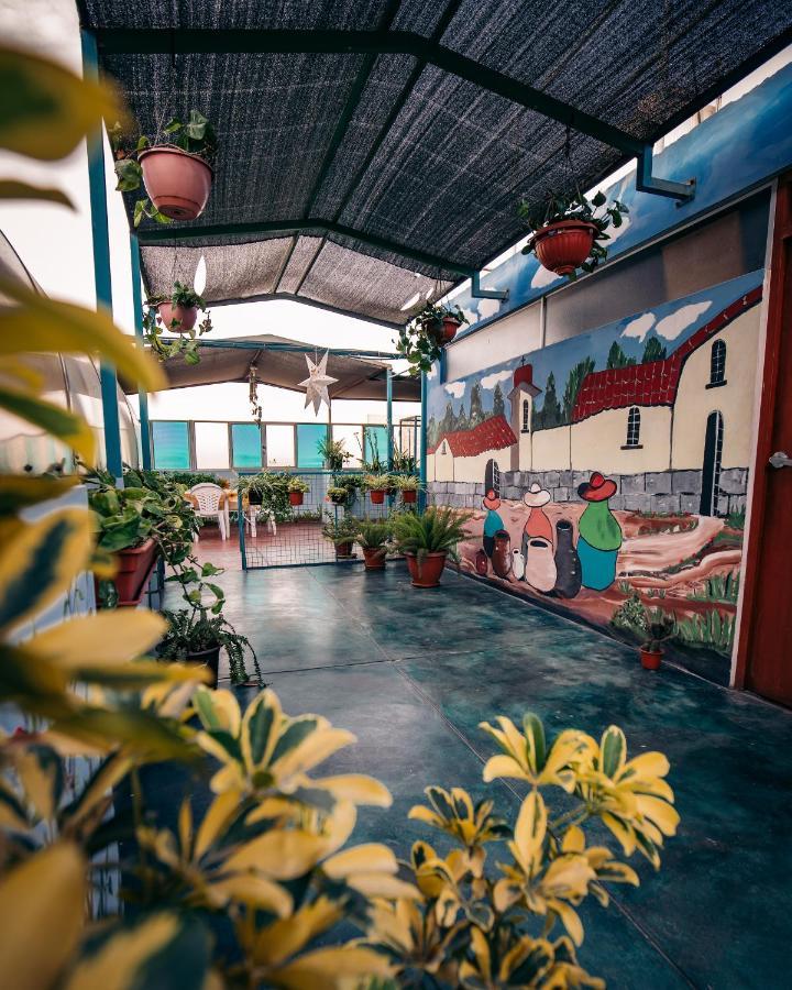 Mama Backpackers Hostel Lima Buitenkant foto