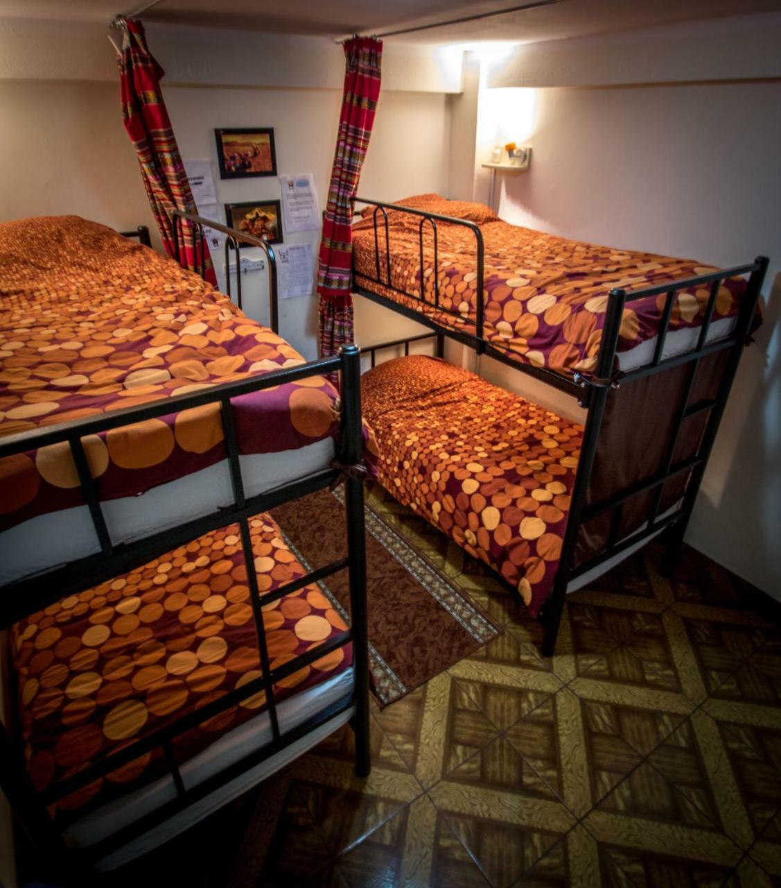 Mama Backpackers Hostel Lima Buitenkant foto